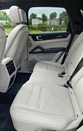 Porsche Cayenne cena 269000 przebieg: 107000, rok produkcji 2019 z Gdynia małe 79